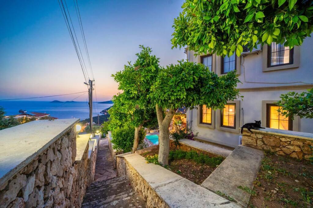 Azure Apartment With Sea View In Kalkan Exterior foto