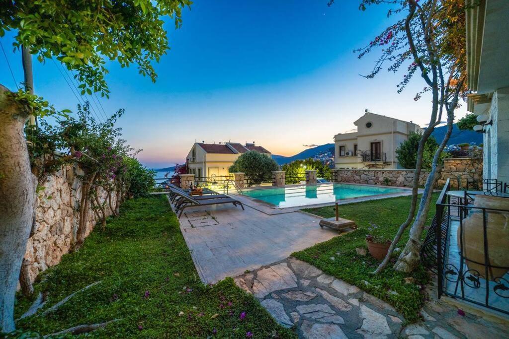 Azure Apartment With Sea View In Kalkan Exterior foto